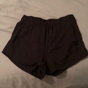 Lululemon inner glow shorts (size 6)